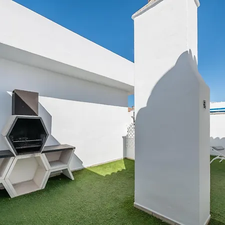 Vacation I Terrazas De Banus, Romantic, Jacuzzi, Pet-friendly, Cosy Duplex Penthouse, 2min Walk To Marina Διαμέρισμα *