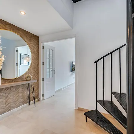 Vacation I Terrazas De Banus, Romantic, Jacuzzi, Pet-friendly, Cosy Duplex Penthouse, 2min Walk To Marina Διαμέρισμα *